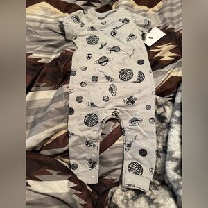 NIKE BABY OUTERSPACE DESIGN